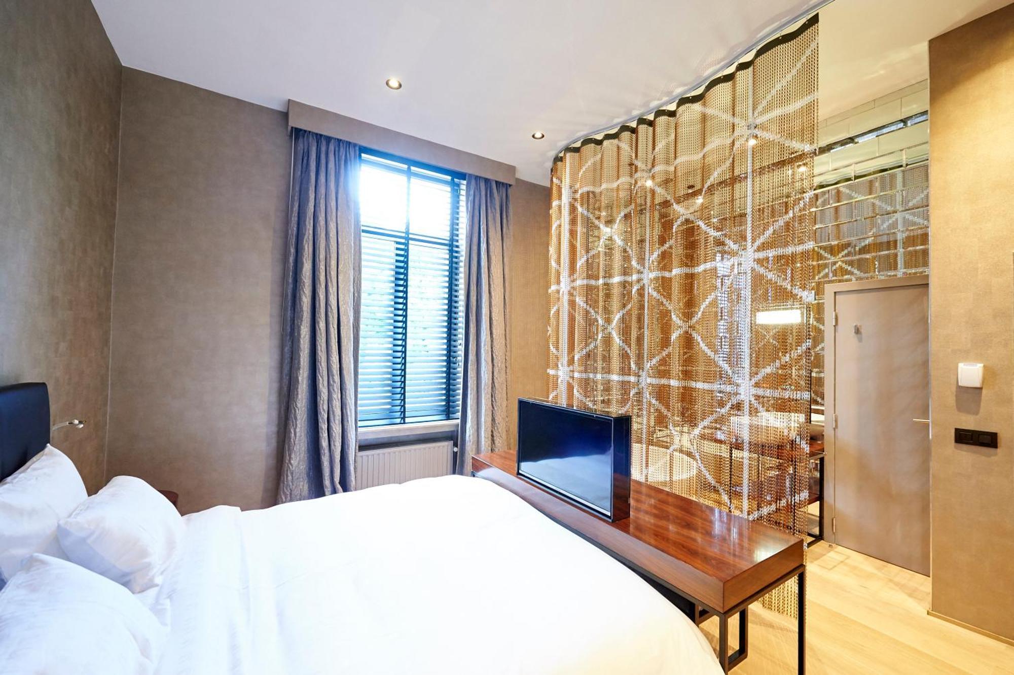 Hotel Groenendaal Хуйларт Экстерьер фото